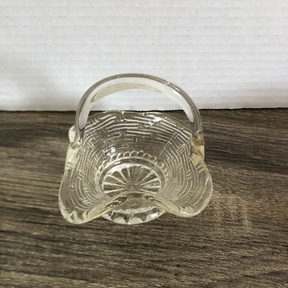 Vtg Miniature Basketweave Glass Basket - Picture 5 of 14